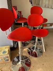 4 barstools 