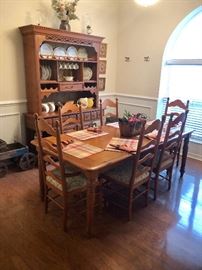 Country style dining room set