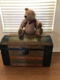 Antique dome trunk