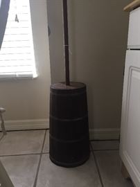 Butter churn