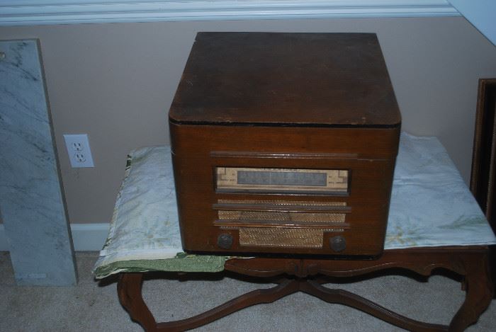 vintage cabinet record player