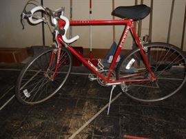 Schwinn men's bike