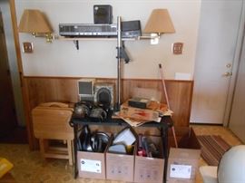 Radio and vintage speakers