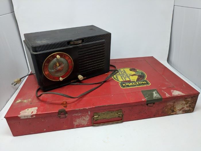 1940’s Erector Set and Clock Radio https://ctbids.com/#!/description/share/116283