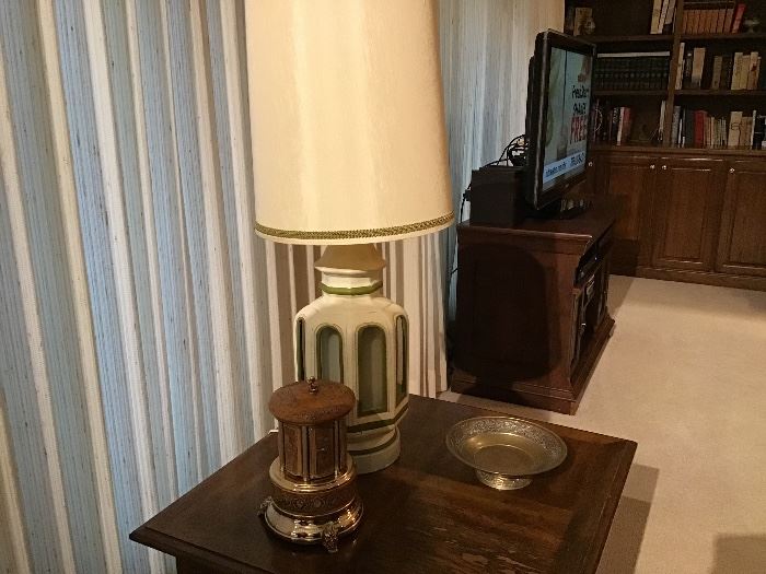 Heavy table lamp,end table
