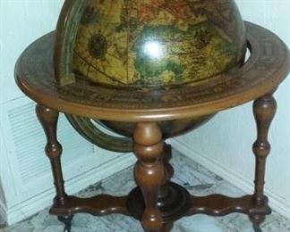Vintage Globe Bar