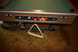 Brunswick 8 Pool Table