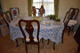 Beautiful Dining Table with 6 Matching Chairs and large Leaf also shown: Table Cloth, Crystal and More!