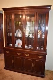 Lovely Victorian Style China Cabinet with 2 Drawers and 2 Cupboards. Displays China and Crystal Beautifully