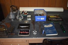 Miscellaneous Vintage Items on the desk