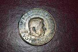 Vintage 1980 Presidential Picker Token with  Future President Reagan on one side and President Carter on the other. "When in doubt just toss the coin!"