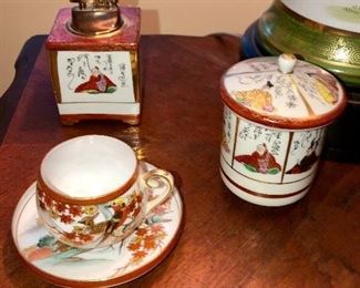 Imari China tea cup and tea caddies (very high quality)