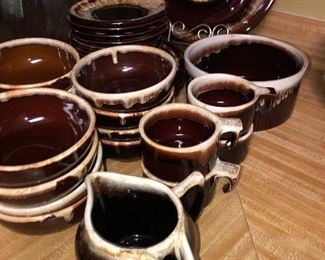    pfaltzgraff Drip-glaze pottery dinnerware 