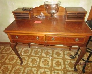 WRITING DESK