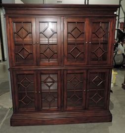 MAHOGANY BREAKFRONT CABINET