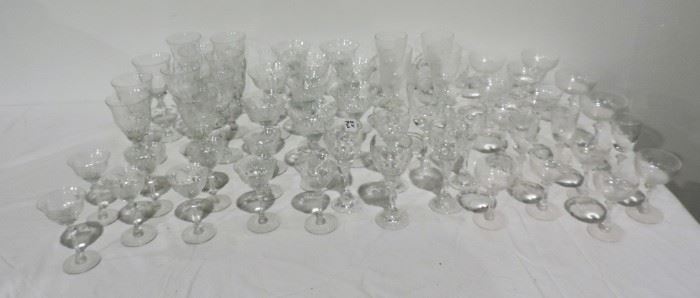 LARGE SET OF CRYSTAL STEMWARE