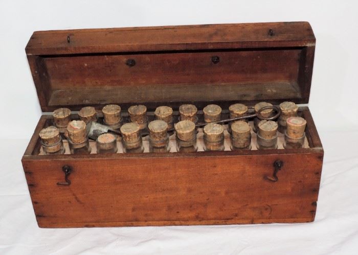 EARLY MEDICAL TUBE BOX WITH GLASS TUBES