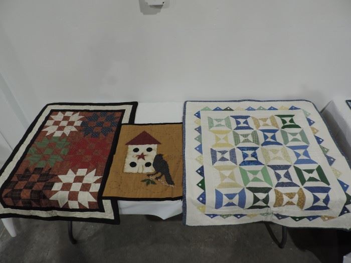 CONTEMPORARY QUILT WALL HANGINGS