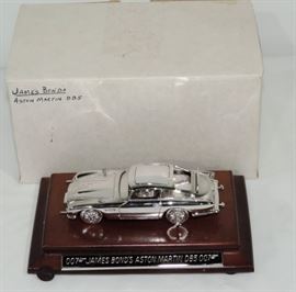 JAMES BOND CAR MODEL