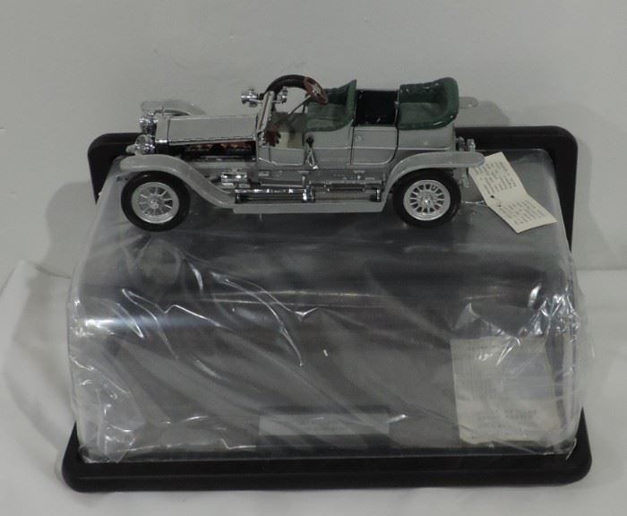 CAR MODEL WITH BOX