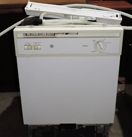 INSET DISHWASHER