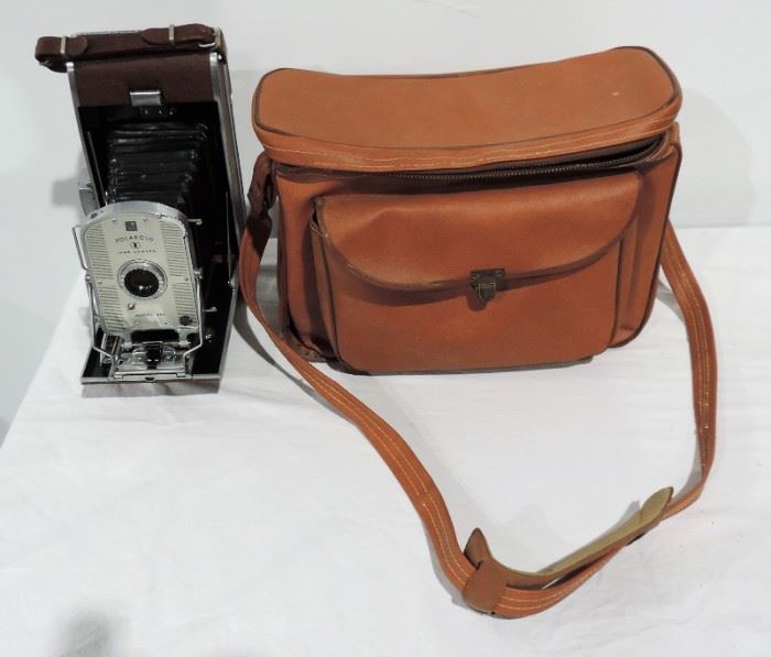 OLD POLAROID LAND CAMERA