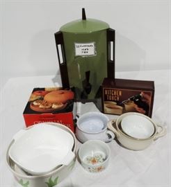 MISC KITCHEN LOT VINTAGE TEA DISPENSER