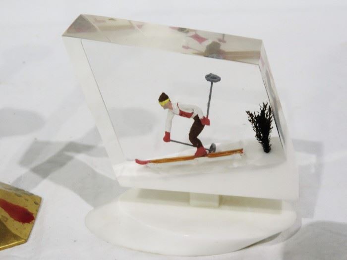 LUCITE MADE IN CANADA FIGURE OF SKIER