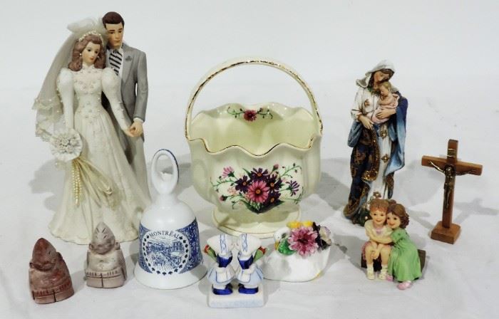 DECORATIVE PORCELAIN LOT