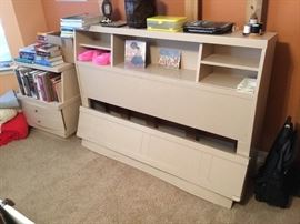 2nd bedroom - downstairs - Mid-Century Modern bedroom set - Headboard & footboard