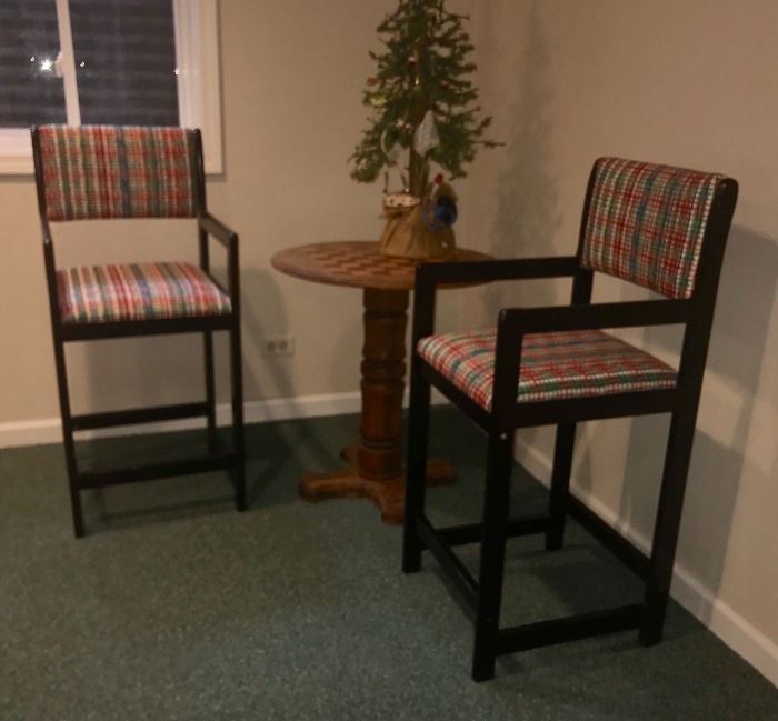 Pair Pool chairs and table