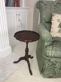 Pie Crust side table