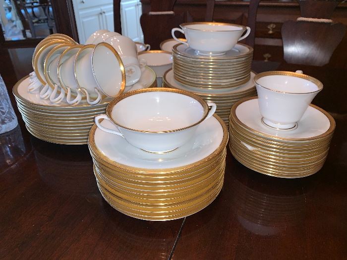 12 pc setting - Oxford Bone China by Lenox - Bennington