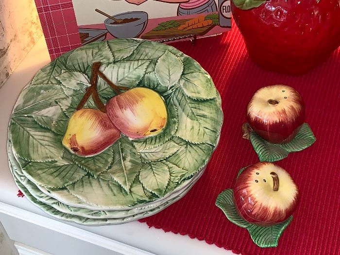 Apple plates and apple salt & pepper shakers