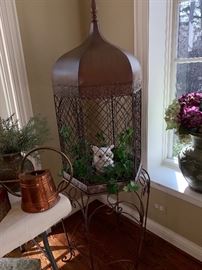 another view of bird house