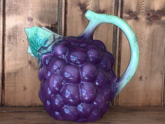 Grape pitcher