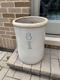 Very nice, 8 gallon crock