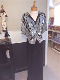 Vintage butterfly front dress- and mannequin
