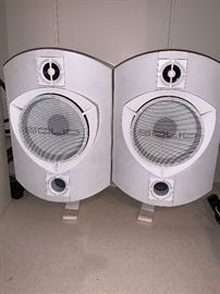 Solo speakers