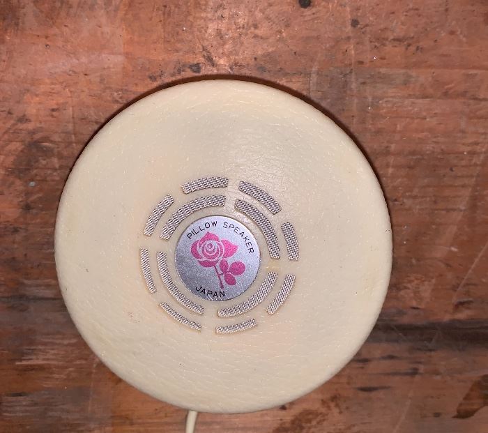 Vintage Pillow speaker