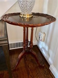Pie Crust Table-antique