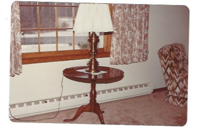 Ethan Allen table with Steffel lamp