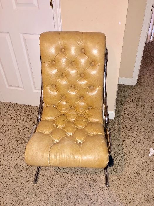 Leather/vinyl sling back chair