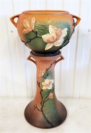 Roseville Pottery Magnolia Jardiniere & Pedestal