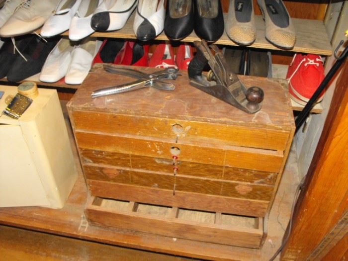 old wood tool box