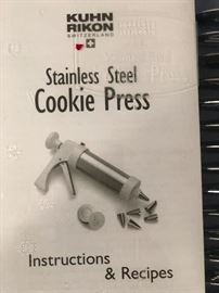 One of four cookie press available