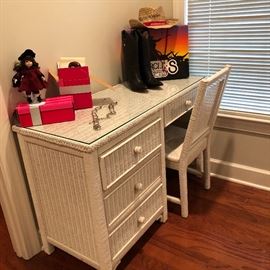 Vintage well made white wicker desk with glass top and chair. For schoolwork or your new vanity
