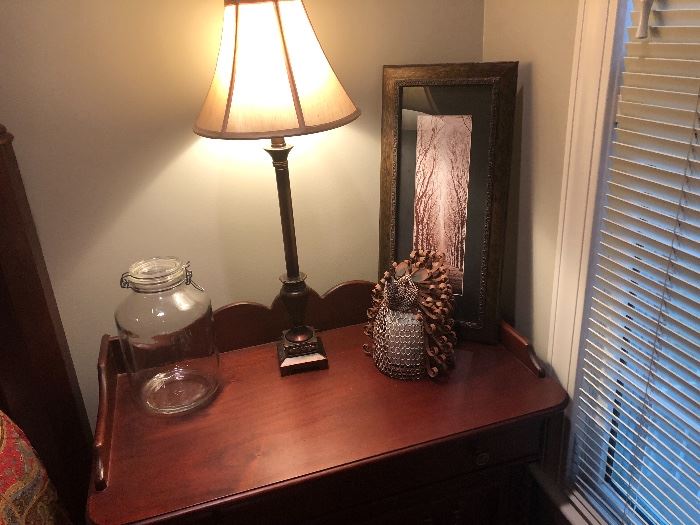 another view of the gorgeous wood on the night stands