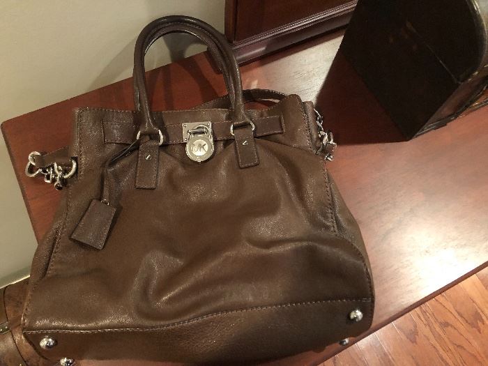Michael Kors like new chocolate leather bag