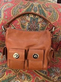Cute leather bag with great pockets